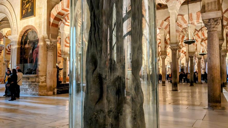 La misteriosa historia detrás de la &#039;Columna del Infierno&#039; en la Mezquita-Catedral