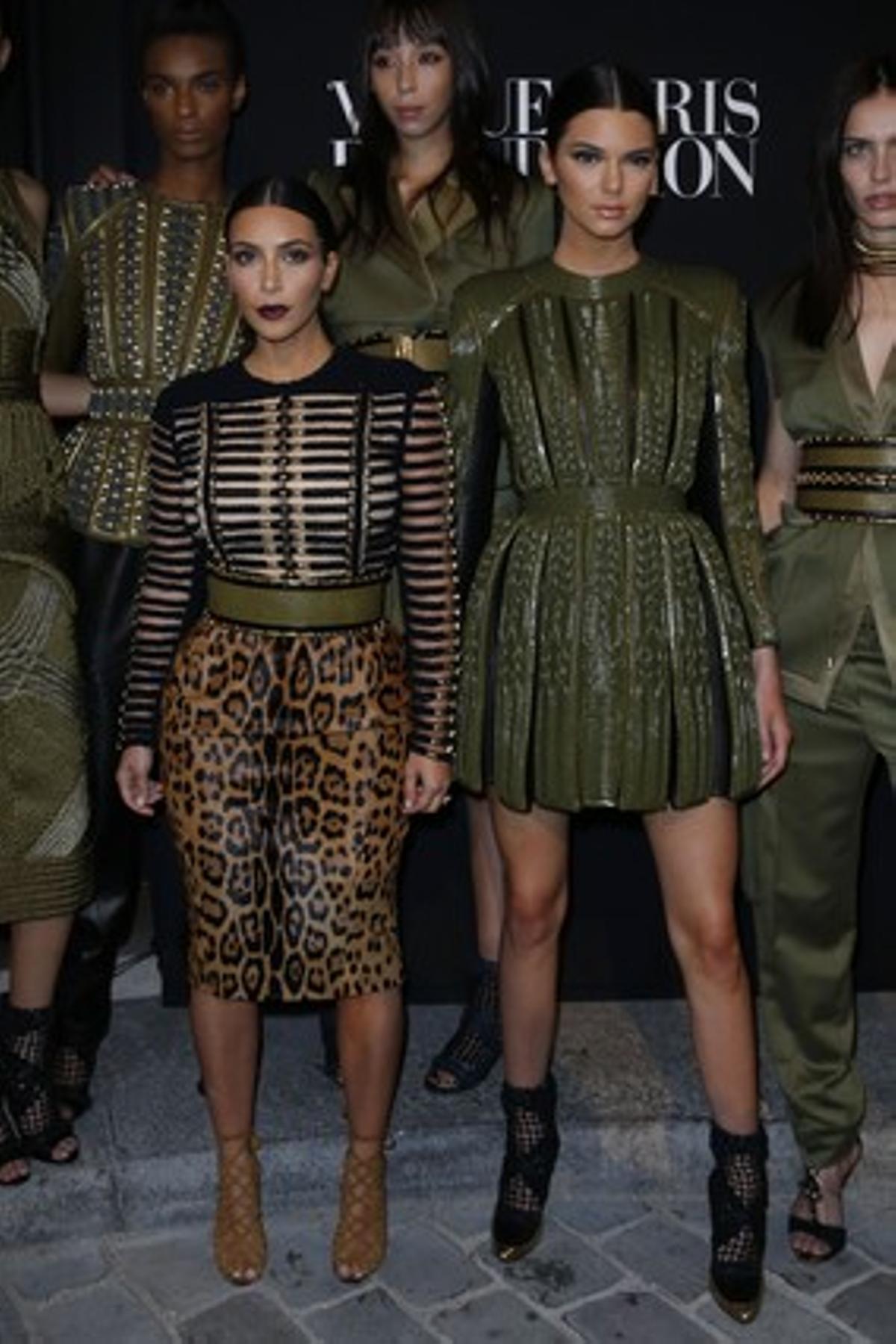 La ’celebritie’ Kim Kardashian amb la seva germana, la model Kendall Jenner, a la festa de ’Vogue Paris Foundation’.