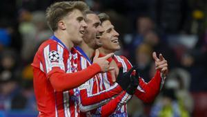 Griezmann empeny l’Atlètic per lluitar pel ‘top 8’