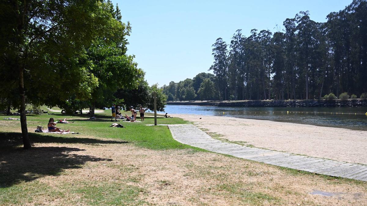Playa del río Lérez