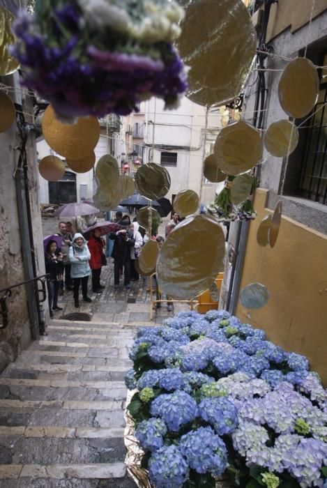 Dilluns de «Temps de Flors» sota la pluja