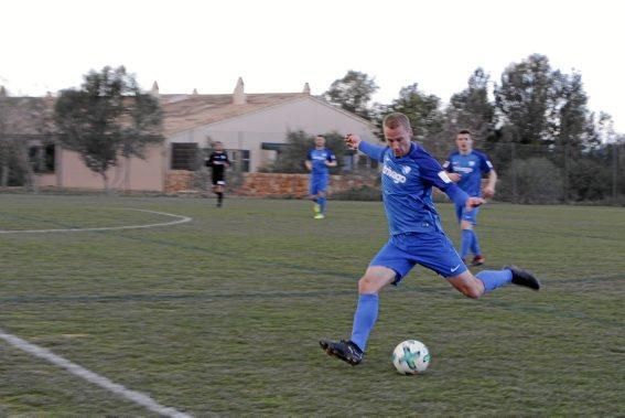 Der Schiedsrichter der Partie Atlético Baleares gegen VfL Bochum hat das Testspiel auf Mallorca am Mittwoch (10.1.) abgebrochen.