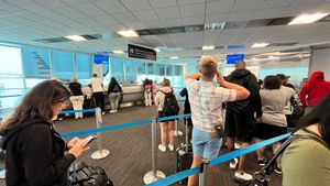 Mostrador de reclamaciones y reprogramación de vuelos de American Airlines, situado en el aeropuerto de Miami