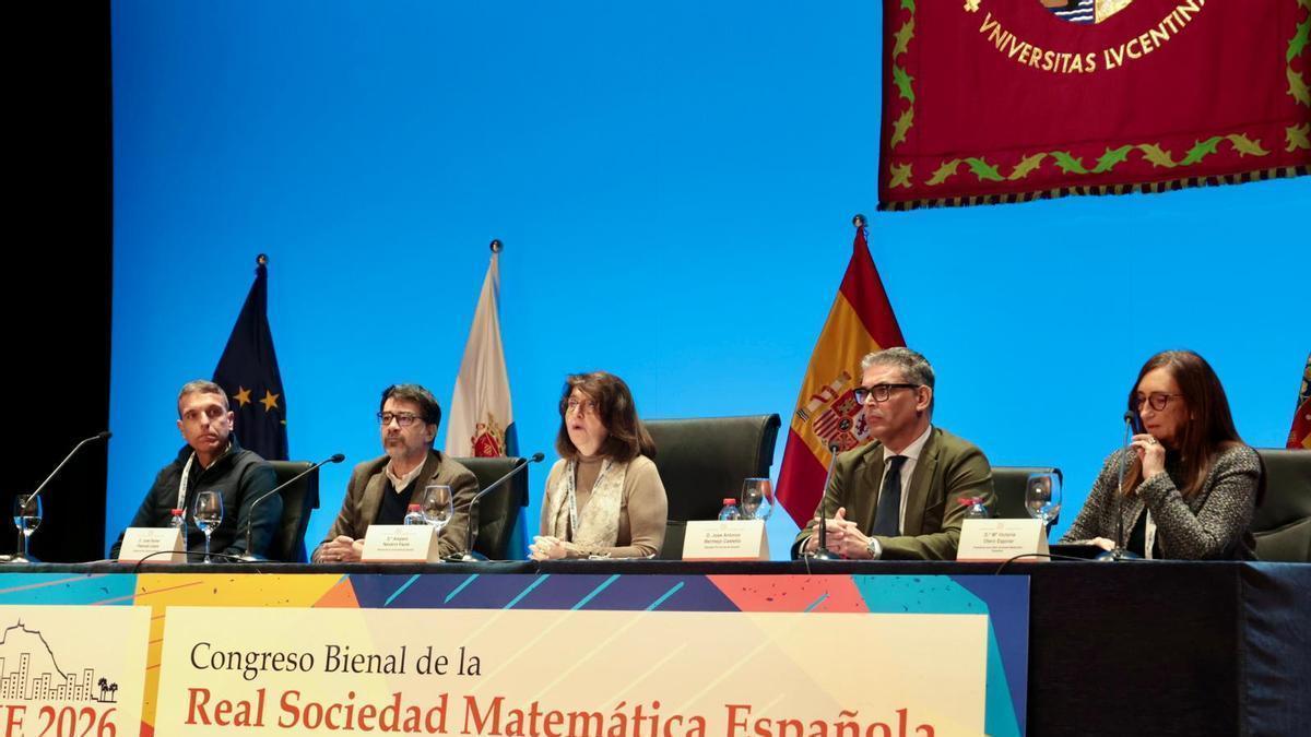 La inauguración del Congreso Bienal de la Real Sociedad Matemática Española en la UA.