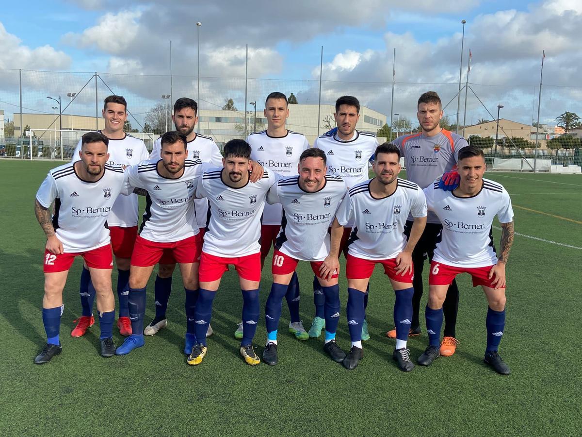 Alineación de la UD Aldaia ante Quart de Poblet.