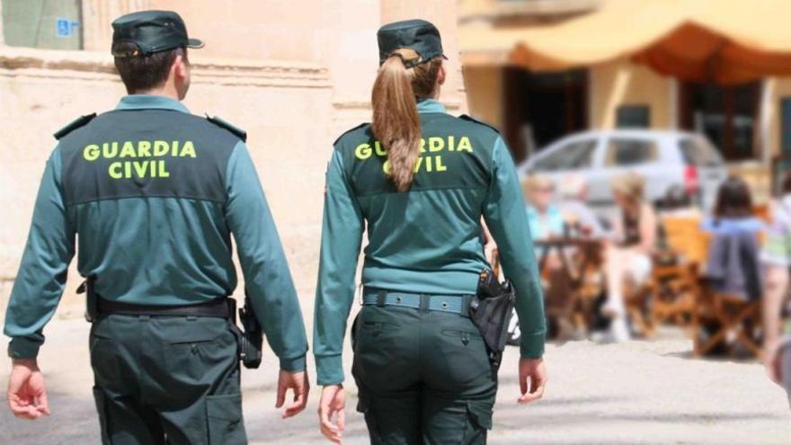 Se toma la Justicia por su mano: Encierra en el maletero de un coche al ladrón de su casa en Tenerife