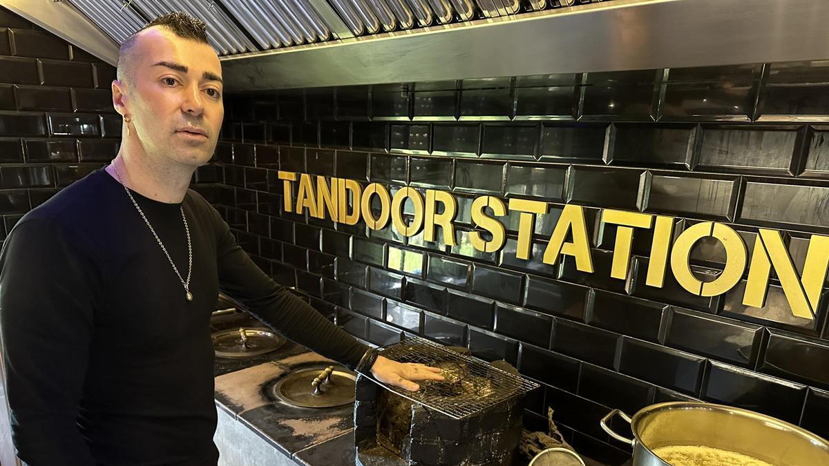 Diego Fernández, el cocinero que convirtió un pequeño pueblo asturiano en destino Michelin: un día en la vida del chef que “acaricia la cocina”