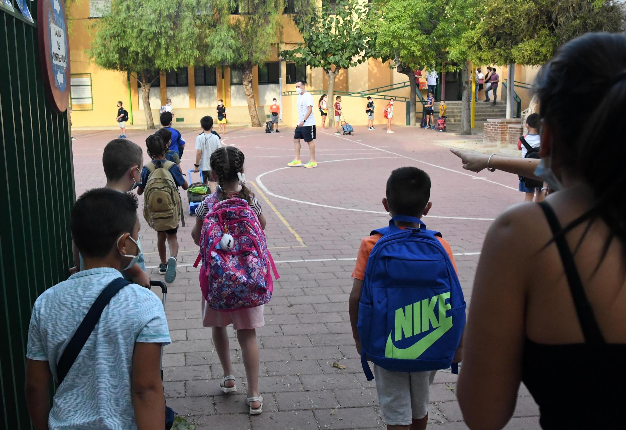 Vuelta al cole en Murcia: así han arrancado las clases en el colegio Vistabella de Alcantarilla