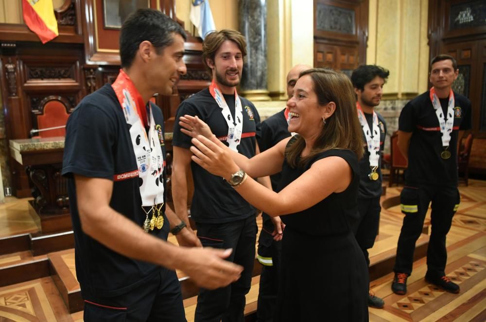 El equipo coruñés, integrado por 11 bomberos, fue el que más medallas logró de todos los participantes españoles.  El próximo octubre participarán en el Campeonato Europeo de subida de torre en Braga.