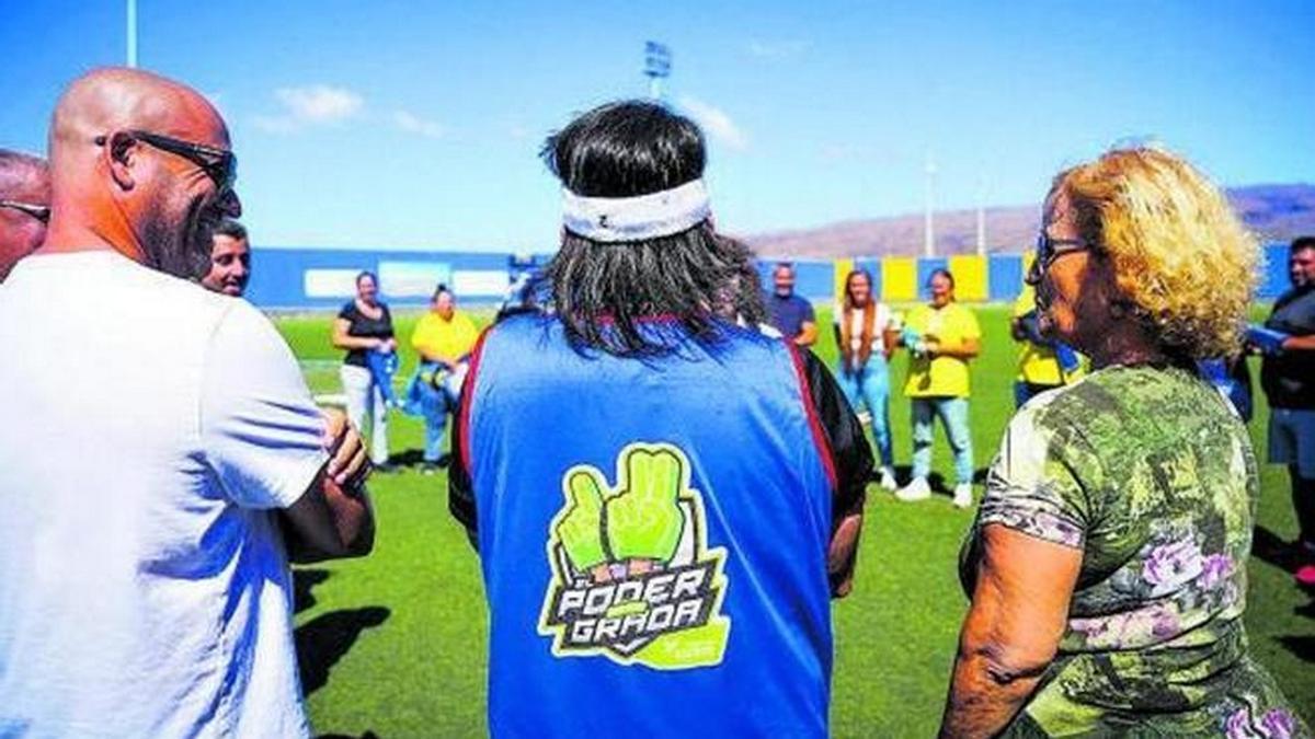 ‘El poder de la grada’ visita Gran Canaria y Tenerife enseñando valores deportivos a padres y madres.
