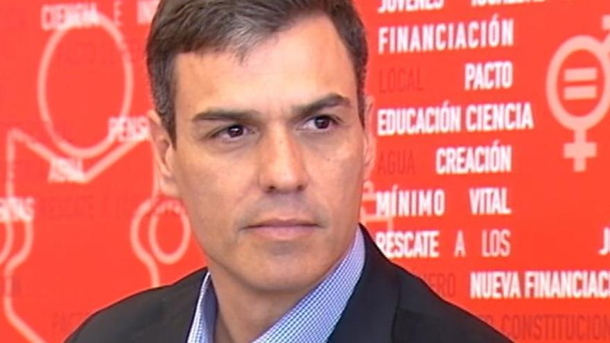 Sánchez obre la porta a la moció de censura de Cifuentes