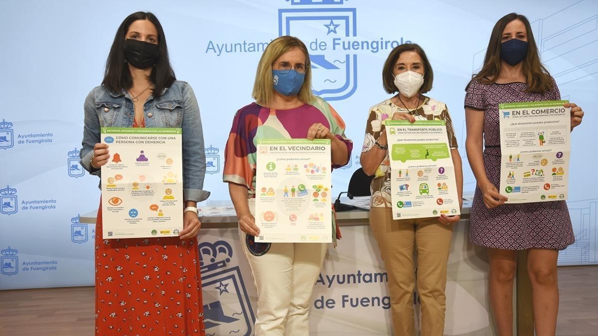 La alcaldesa, Ana Mula, y la presidenta de AFA, Paqui Lebrón, presentan la campaña.