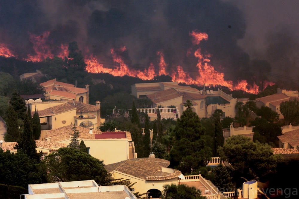 Las llamas calcinan este paraje de gran belleza