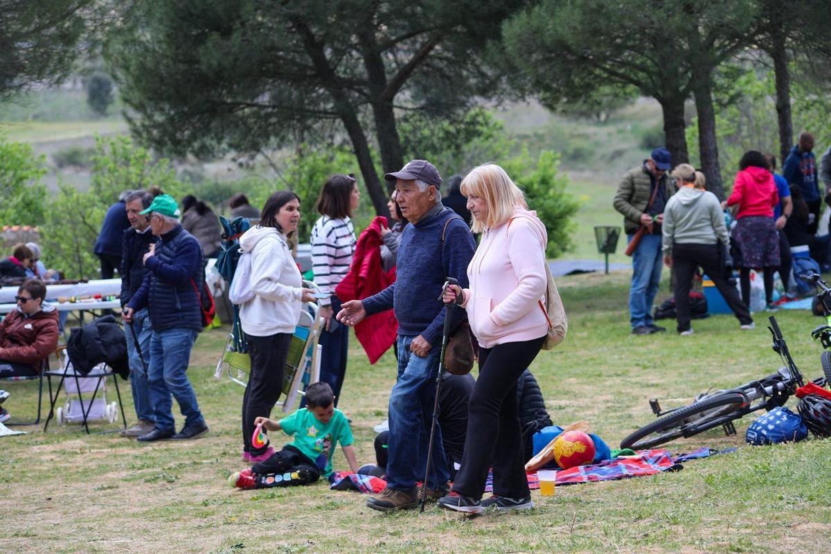 GALERÍA | Los zamoranos llenan la pradera de Valderrey en la romería del Cristo