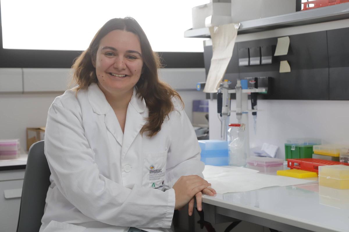 La biotecnóloga del Imibic Luna López.