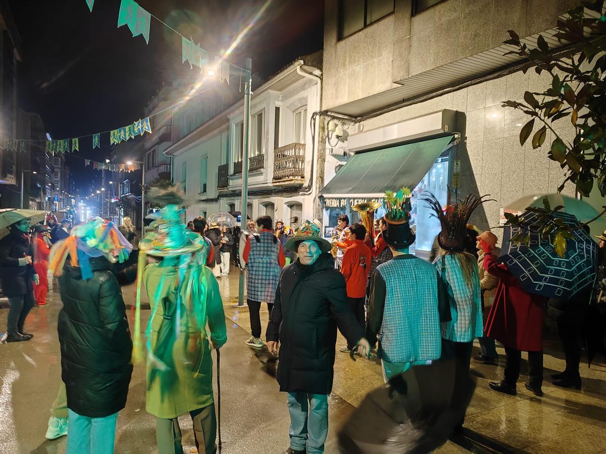 El ingenio se hace máscara y activa el desenfreno en Deza y Tabeiós-Montes