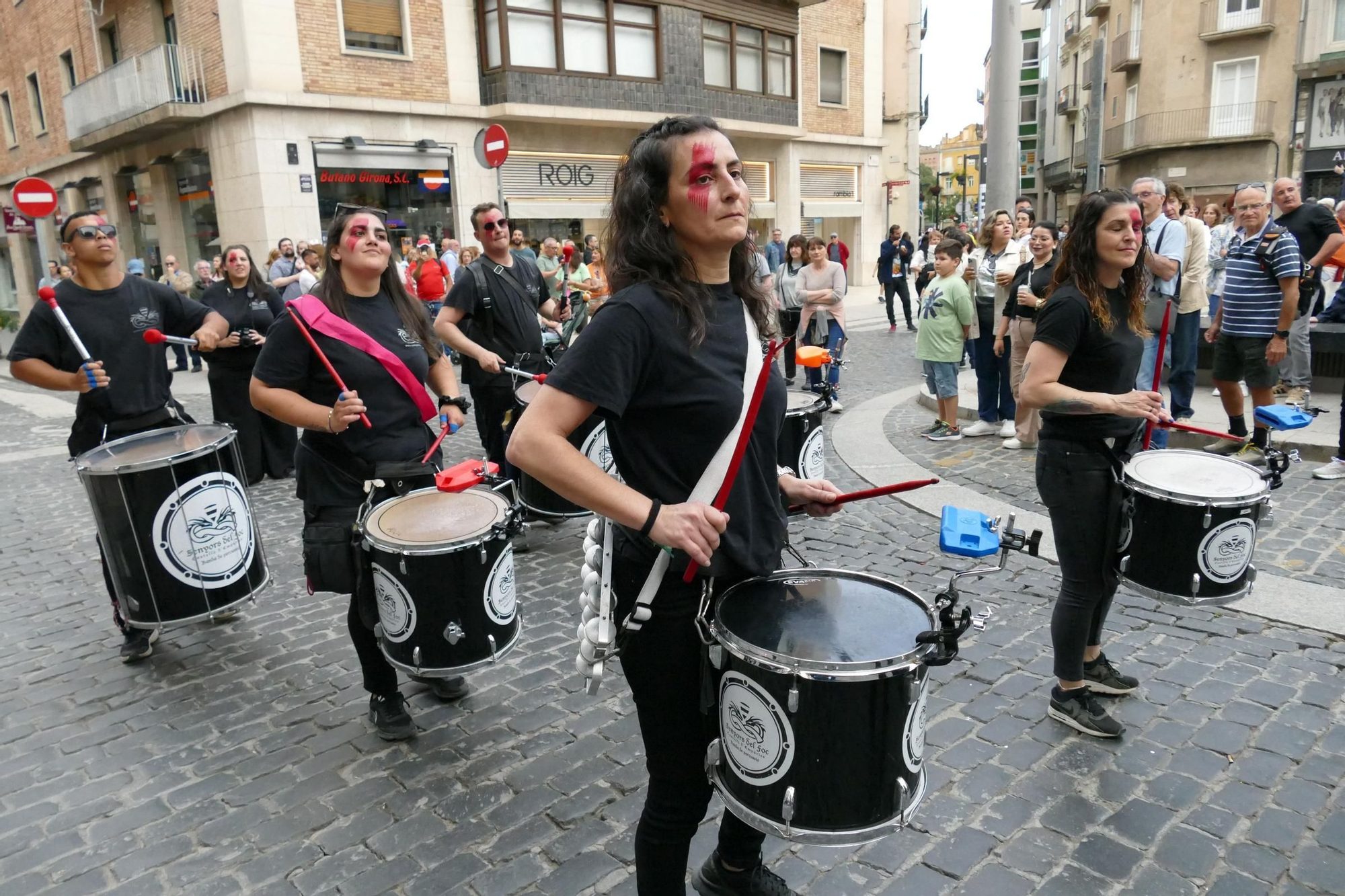 La Tramuntakada Festival Figueres recorre diferents carrers del rovell de l'ou