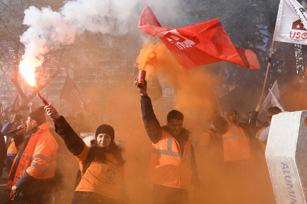 Concentración de trabajadores de Alcoa en Madrid