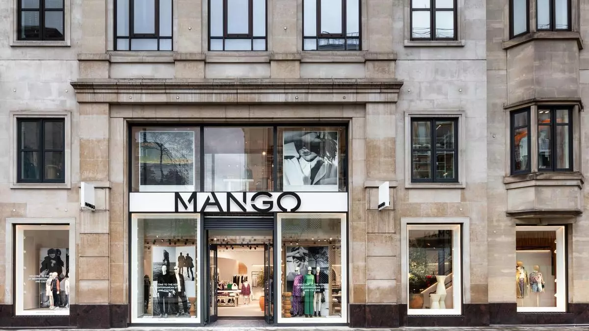 Mango, 6 meses después de la muerte de Isak Andic
