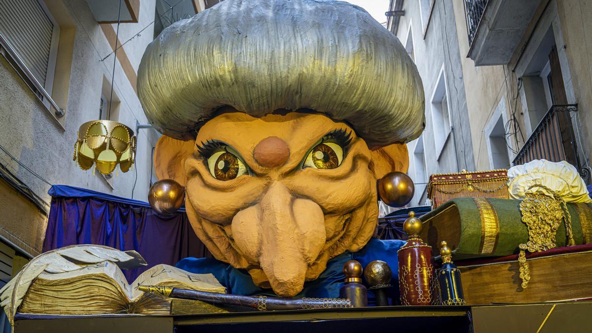 Una calle decorada en una de las pasadas ediciones de las fiestas de Gràcia.