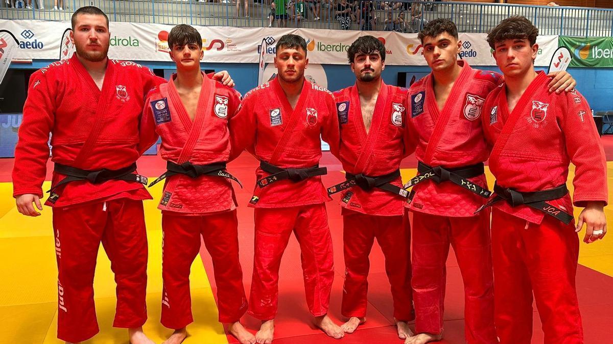 Integrantes del Judo Avilés.