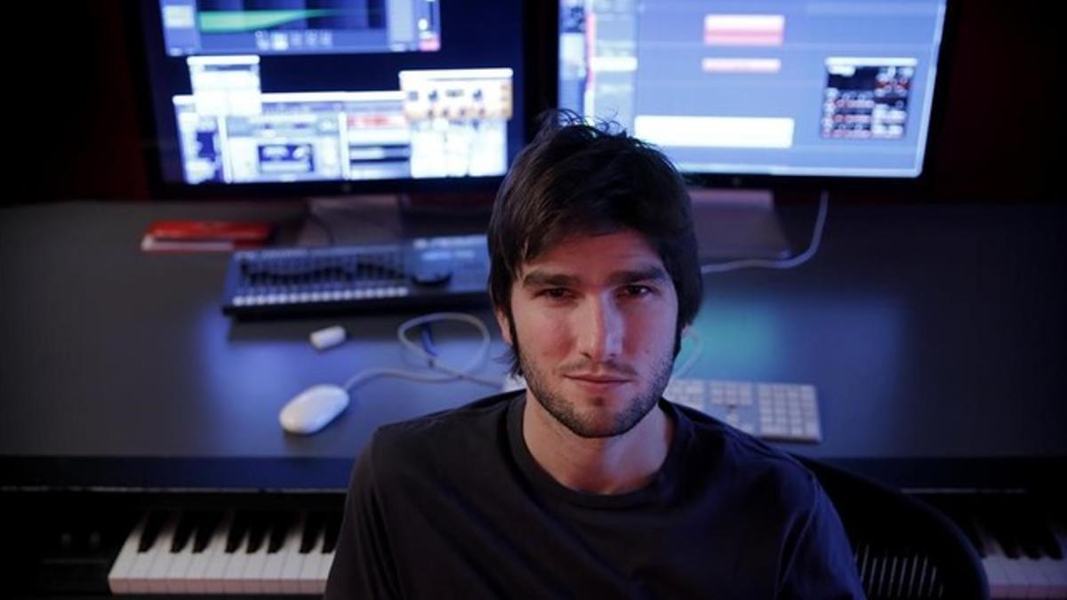 El compositor Lucas Vidal, fotografiado este semana en su estudio de Madrid.