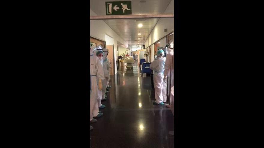 Un médico de Urgencias de Dénia sale de la UCI tras 23 días ingresado