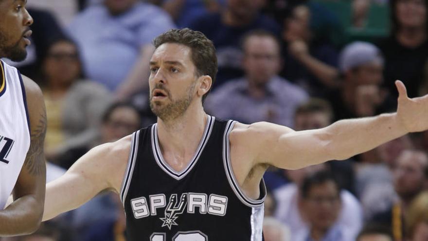 Pau Gasol, en una acción del Spurs-Jazz.