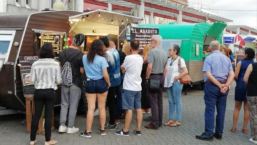 Almendralejo disfruta con su segundo food truck festival