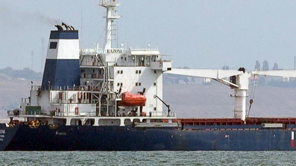 El Razoni, el primer carguero que salió de Ucrania según el acuerdo de cereal, el 1 de agosto de 2022.