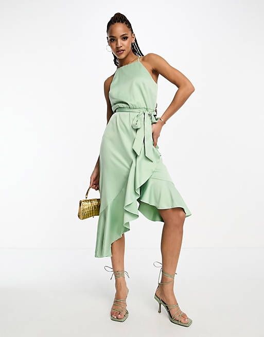 Vestido midi invitada de Asos cruzado con volantes y tono verde salvia