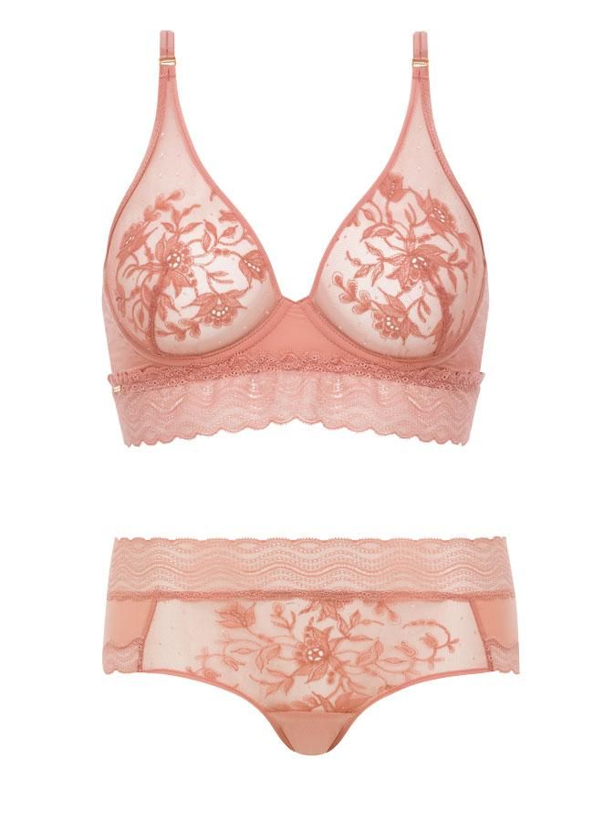 Conjunto rosa con flores tatuaje de Chantelle para San Valentín
