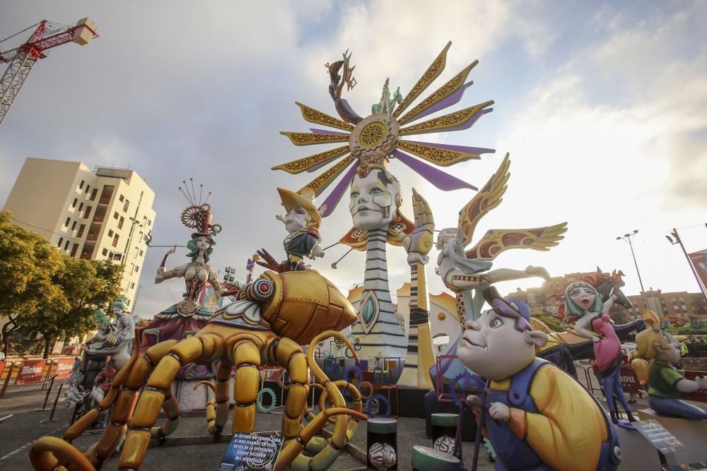 Polígono de San Blas. Autor: Lorenzo Santana. «Milenial. Pasado, presente y futuro»