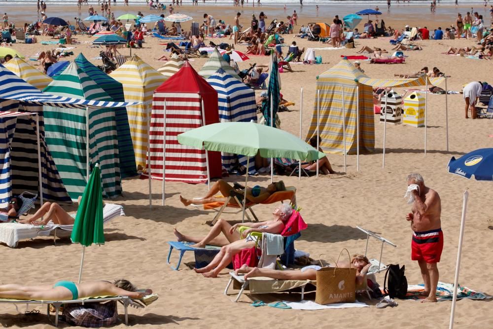 Calor en la Playa de San Lorenzo