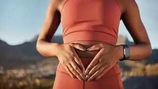 Tres trucos clave que aconsejan los nutricionistas para adelgazar y perder barriga tras los 40