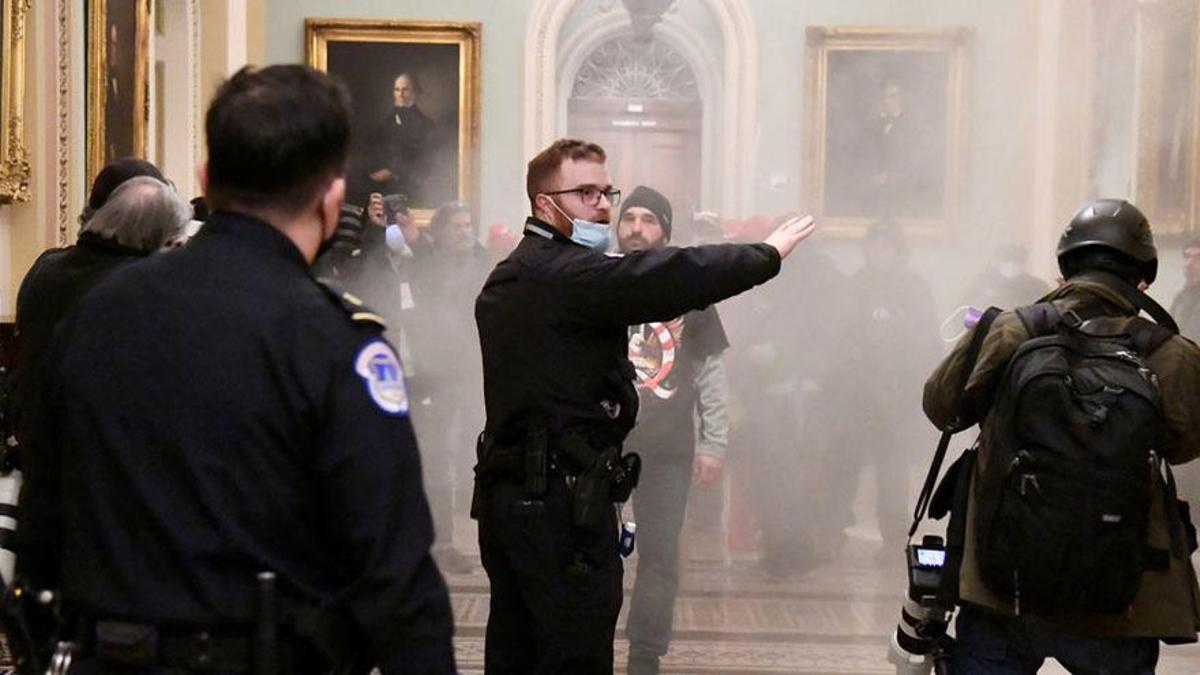 Caos en Washington por el asalto al Capitolio de miles de seguidores de Trump.