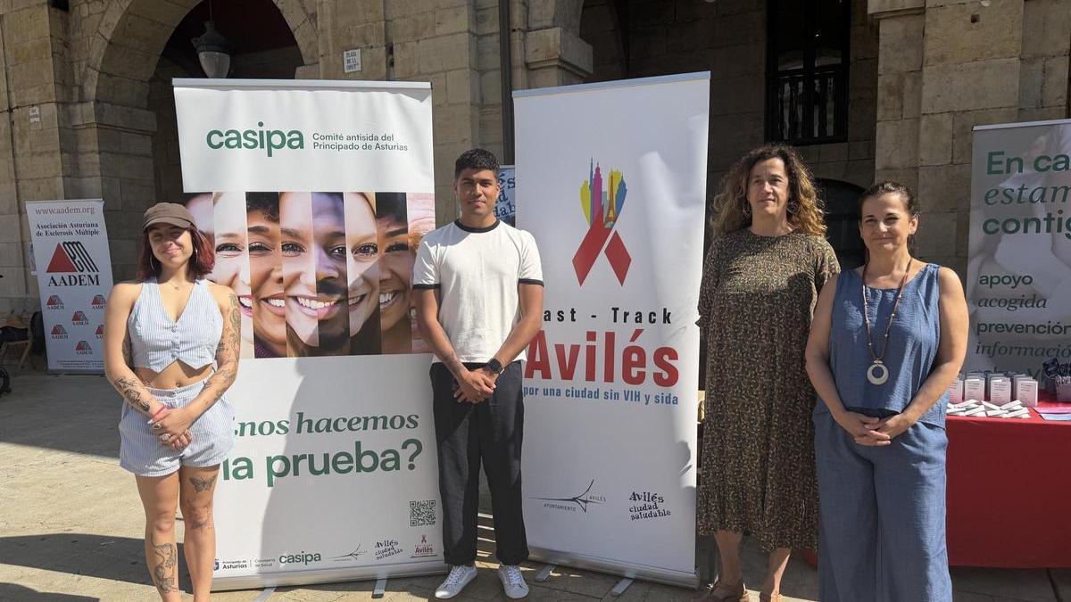 Por la izquierda; Irene Jiménez, Jesús Cisneros, Loli Fernández y Ana Suárez.