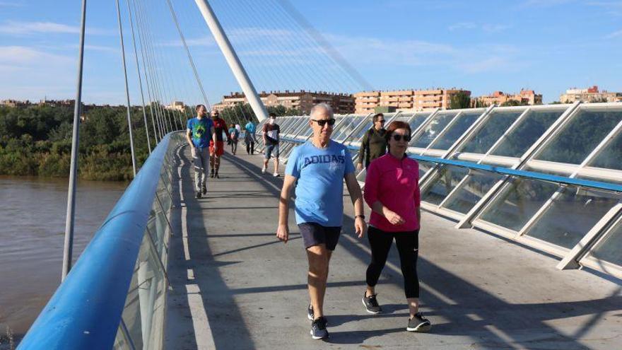 La pasarela del Voluntariado reabre tras descartar problemas estructurales