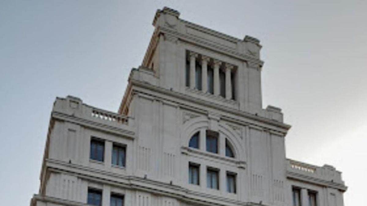 Sede principal de Correos en la plaza de España de Santa Cruz. | | E.D.