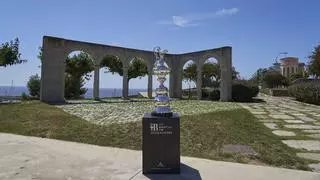 El Trophy Tour oficial de la 37ª Copa América de Louis Vuitton hace escala en Palamós