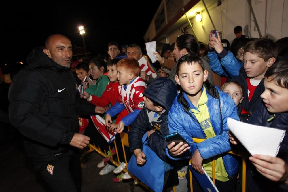 Entrenamiento del Sporting en Navia