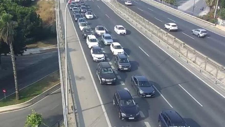 Retenciones en la MA-20 este miércoles, a la altura del Palacio de Congresos, donde se ha registrado el accidente