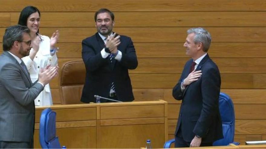 Rueda, elegido presidente de la Xunta con los votos del PP