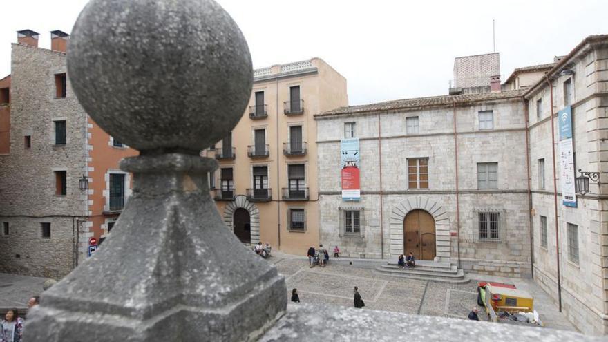 La Casa Pastors, situada a la plaça de la Catedral. | ANIOL RESCLOSA