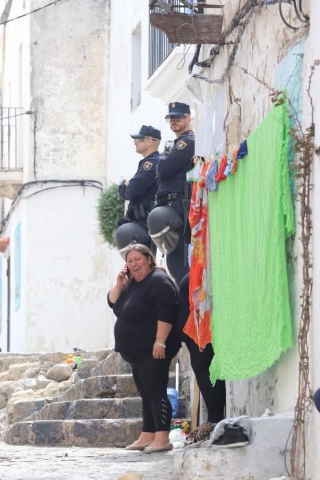 Operativo especial para el desalojo de sa Penya.