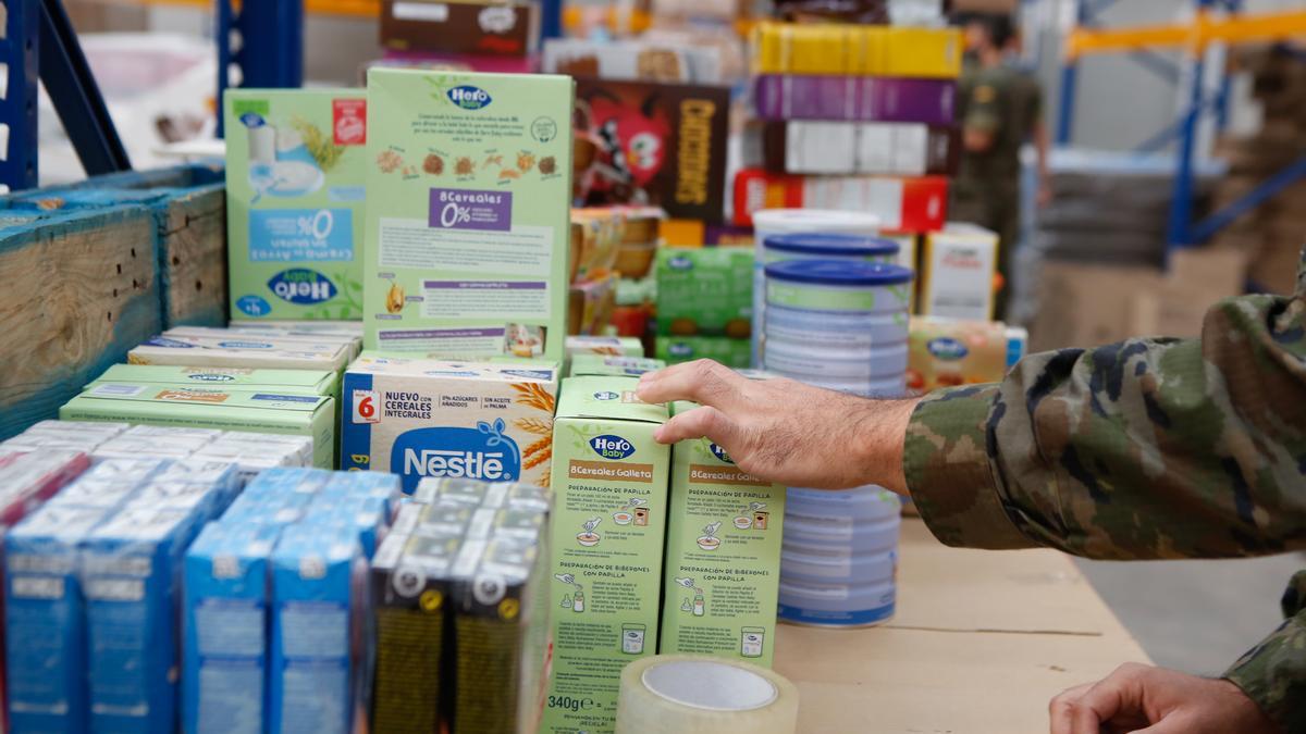 Las tarjetas monedero sustituirán a la entrega de alimentos en determinadas familias.