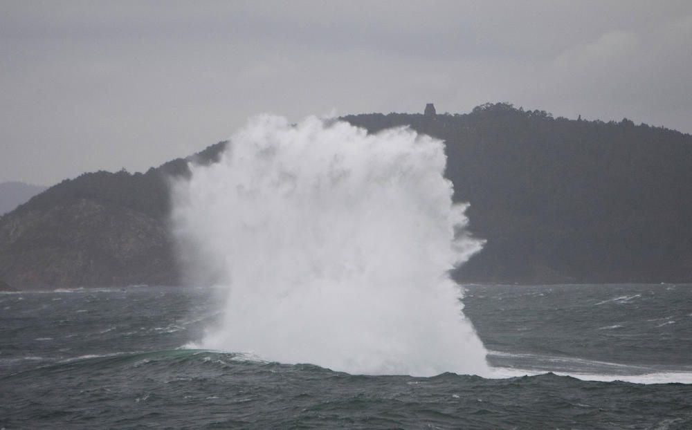 El primer temporal del invierno azota Galicia