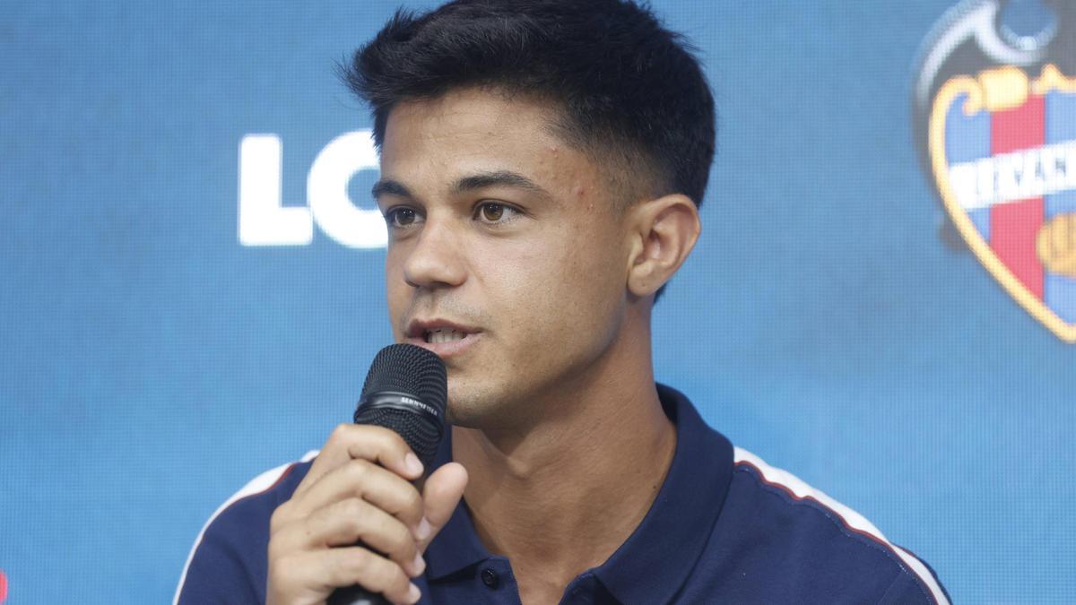 Roger Brugué analizó ayer la actualidad del Levante UD.