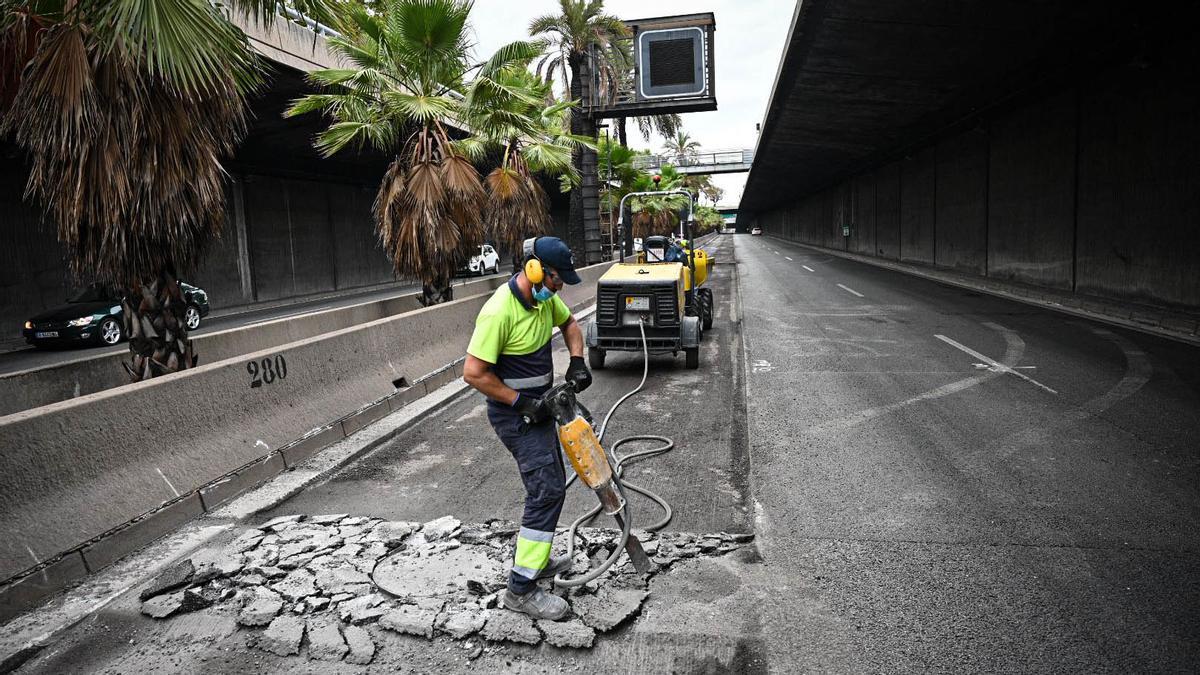 asfaltado en la ronda de Dalt