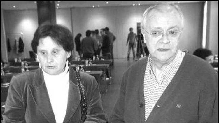 María José Ramos y José Manuel Buján, ayer, en Oviedo.